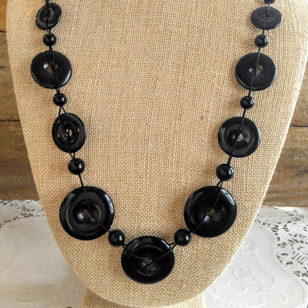 FUN BLACK RINGS Adjustable Vintage Necklace - Picture 1 of 3